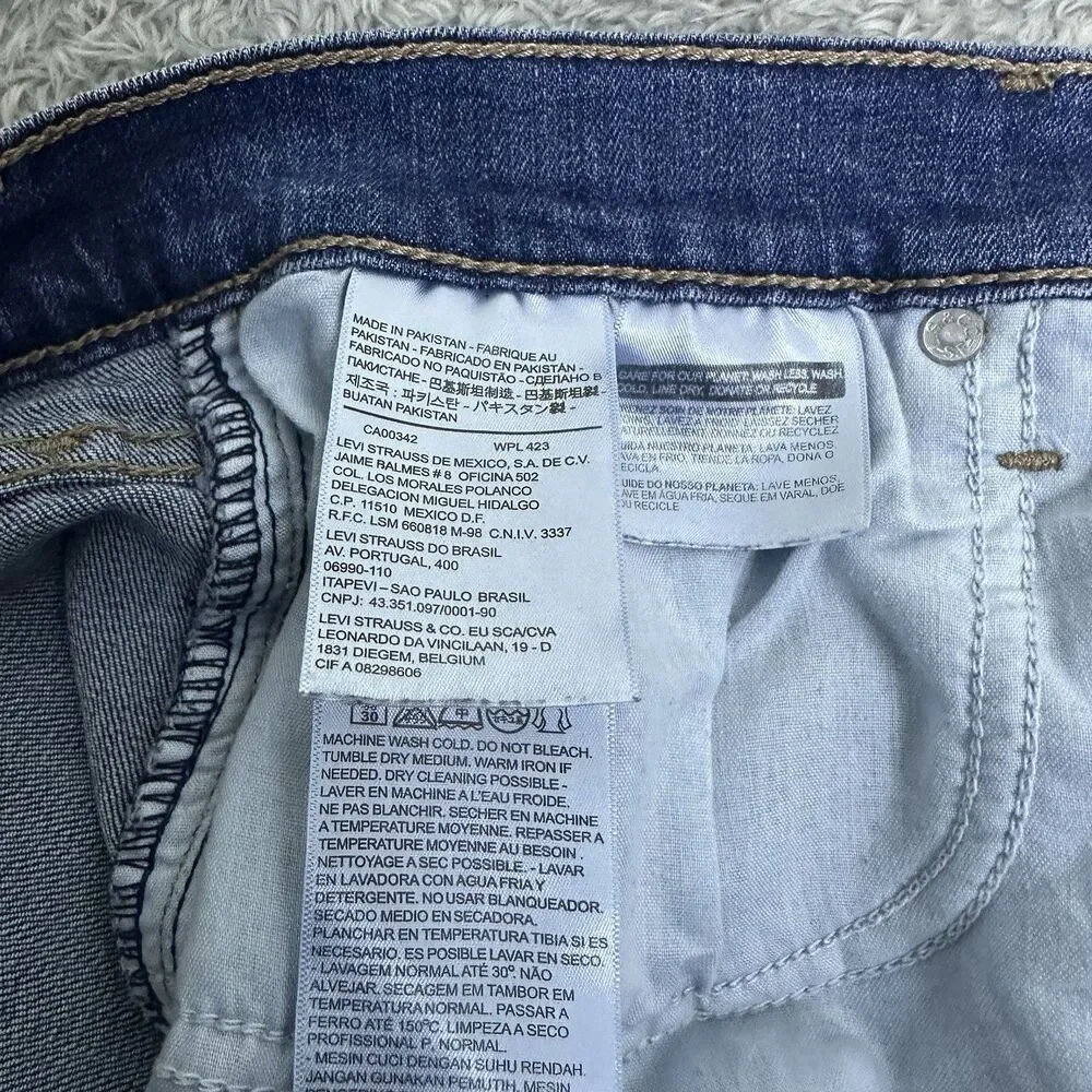 Levis Womens 501 Blue Denim Shorts High Rise Raw Hem Distressed Festival Size 30